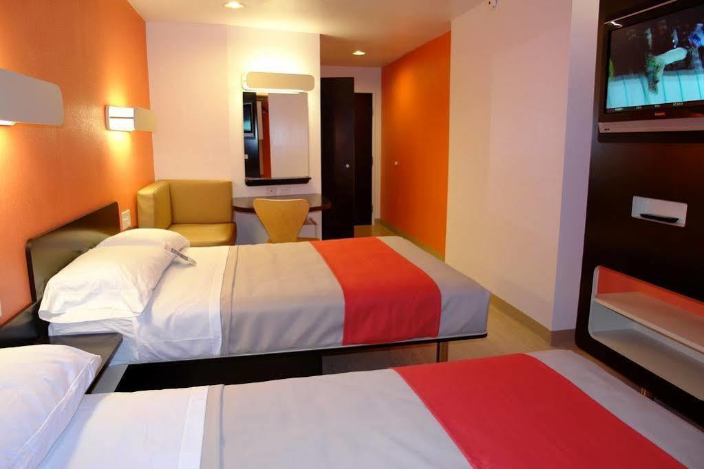 Motel 6 Indianapolis Carmel Exteriör bild